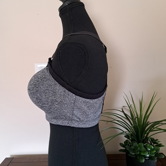 Victoria' Secret Sports Bra 36DD Grey Black Bra Activewear Strappy Gym VSX - Picture 4 of 15